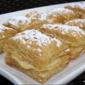 HOJALDRES DE CREMA