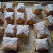 Hojaldres de crema pastelera. Miguelitos. - Paso 6