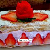 Milhojas de merengue de fresas