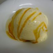 Helado cremoso de naranja