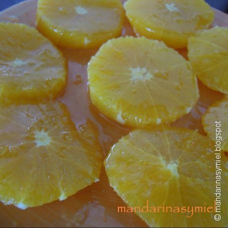 Naranjas con miel y canela.