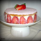 Tarta de fresas y chocolate blanco