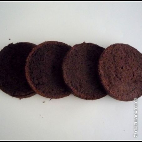 Bizcocho básico para tartas y cupcakes