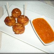 Albóndigas de pollo con salsa de tomate casera