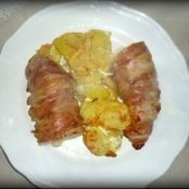 Solomillo envuelto en bacon con patatas gratinadas con creme fraiche