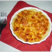 Cazuelitas de puré con jamón y huevo gratinadas