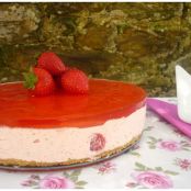 Tarta mousse de fresa sencilla