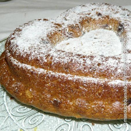 Pastel de avellanas con pepitas de chocolate