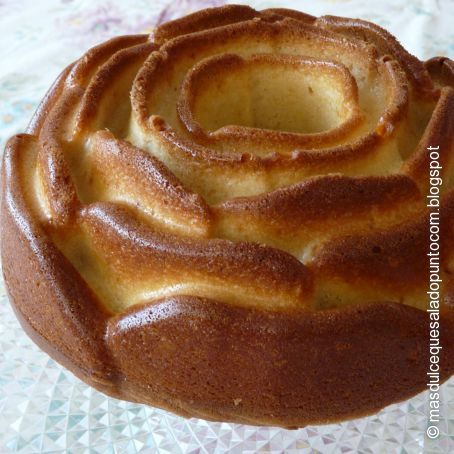 Bundt cake de vainilla