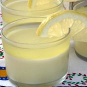 Mousse de limón con gelatina de gin tonic