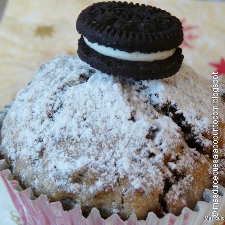 Muffins de turrón de chocolate Suchard con Oreo