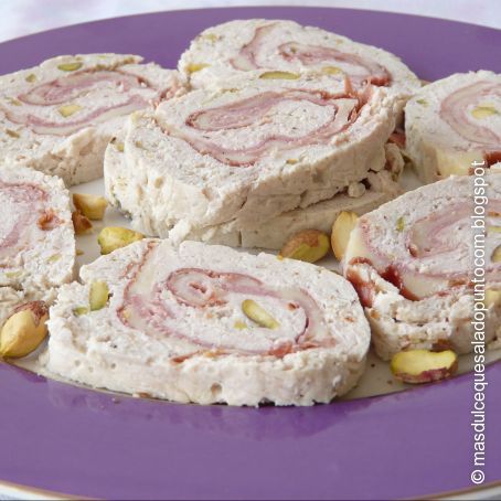 Rollo de Pollo con Pistachos en Microondas