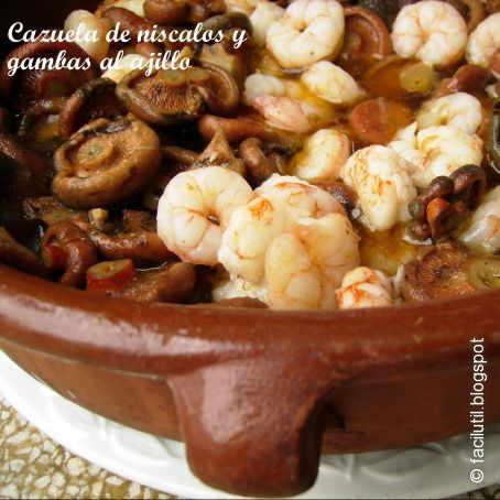 Niscalos al ajillo con gambas