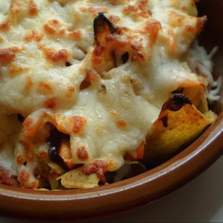 Nachos con carne picada y queso