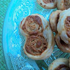 Palmeritas a la crema de turrón