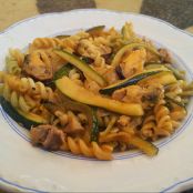 Pasta con mejillones en escabeche