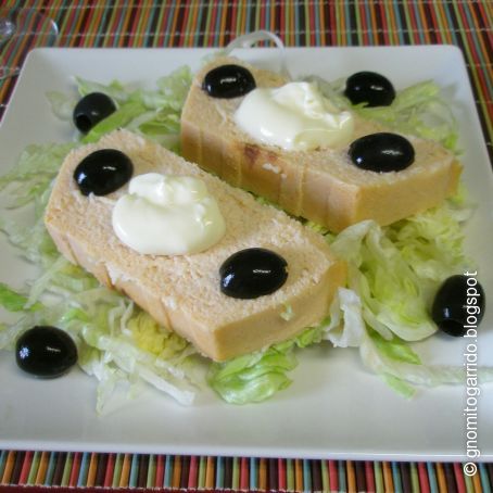 Pastel de merluza, camarones y surimi al microondas