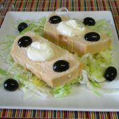 Pastel de merluza, camarones y surimi al microondas