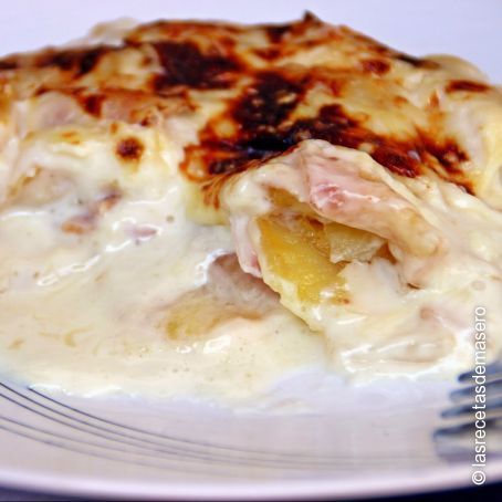 Patatas con bechamel