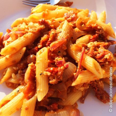 Penne con crema de tomates secos
