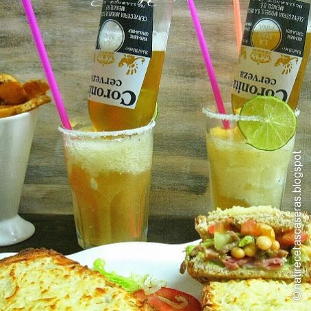 Sandwiches tex mex y margarita coronita