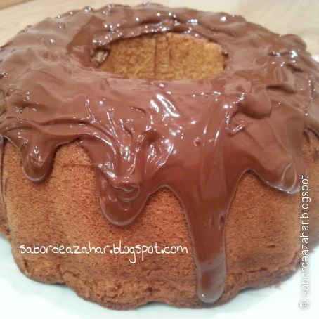 Bundt cake de vainilla y chocolate