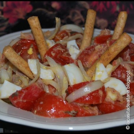 Ensalada de tomate y ventresca