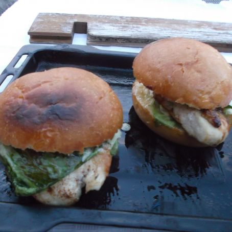 Pollo estilo hamburguesa