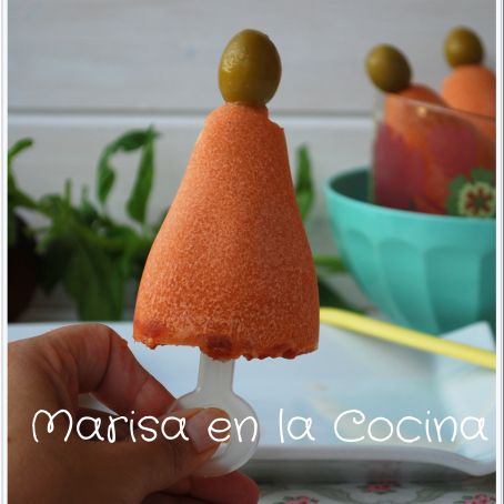 Polo Helado de Salmorejo con su Picadito de Jamón