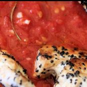 Pinchos de pez espada con salsa de tomates asáos - Paso 3