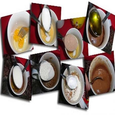 Bizcocho esponjoso en el microondas