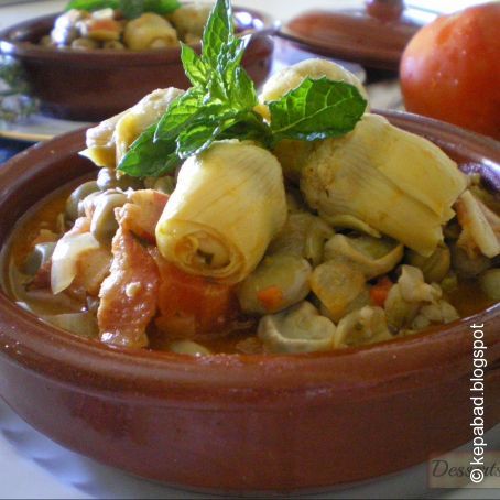 Cazuela manchega de habas con jamón