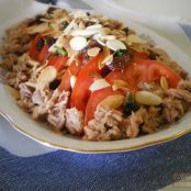 Ensalada de tomates y almendras regadas con vinagreta de pasas al Pedro Ximénez