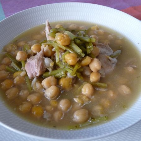 Puchero de garbanzos