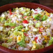 Ensalada de arroz y atún fría