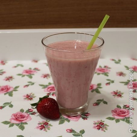 Batido de fresas y plátano