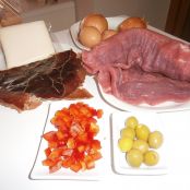 Rollo de carne relleno de queso y cecina - Paso 1