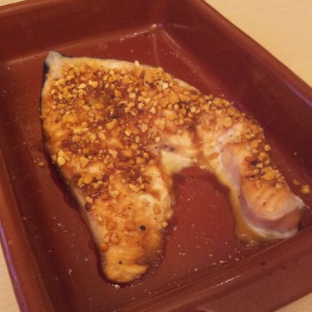 Salmón al horno con crujiente de Kikos