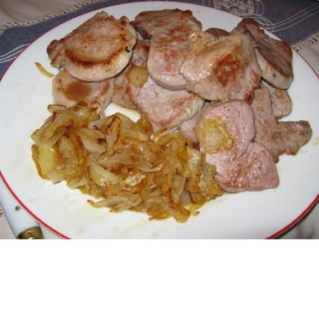 SOLOMILLO DE CERDO CON CEBOLLA CONFITADA