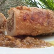 Solomillo de pavo relleno de ternera manzanas y piñones