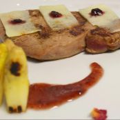 Bitoques de trucha con salsa de tomate