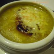 Sopa de cebolla.