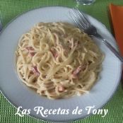 ESPAGUETIS A LA CARBONARA