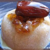 Flan de tapioca y dátiles