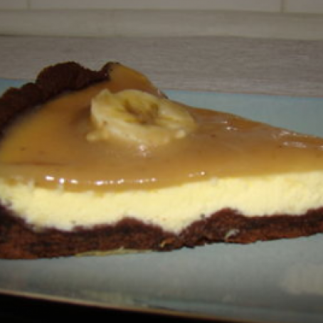 Pastel de queso con caramelo de plátano