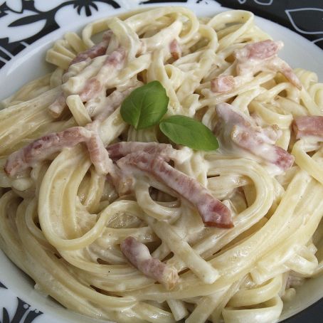 Tallarines a la carbonara