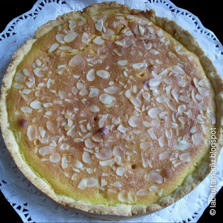 Tarta de piña y almendra