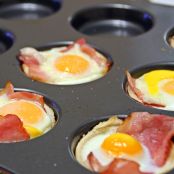 Tartaletas de pan de molde con beicon y huevo - Paso 1
