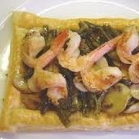 CHAMPIÑONES Y LANGOSTINOS EN HOJALDRE