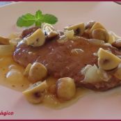 Filetes de ternera en salsa de champiñones con vino